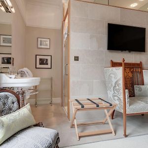 Lovely Room